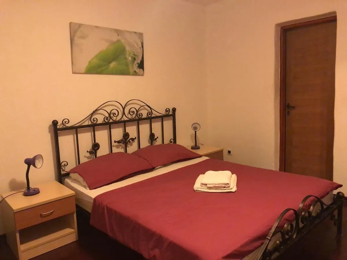 Apartment Zoran Posesi Medulin