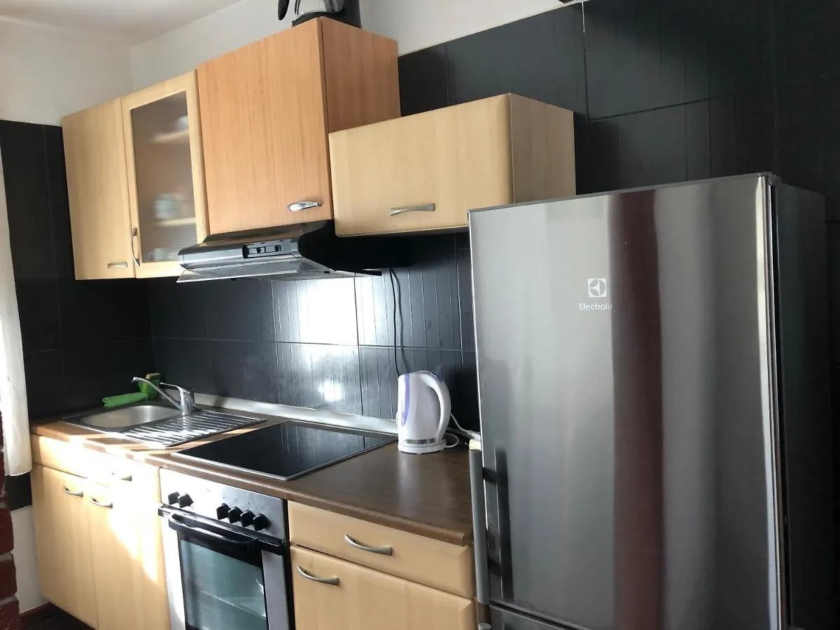 Apartment Zoran Pošesi Medulin