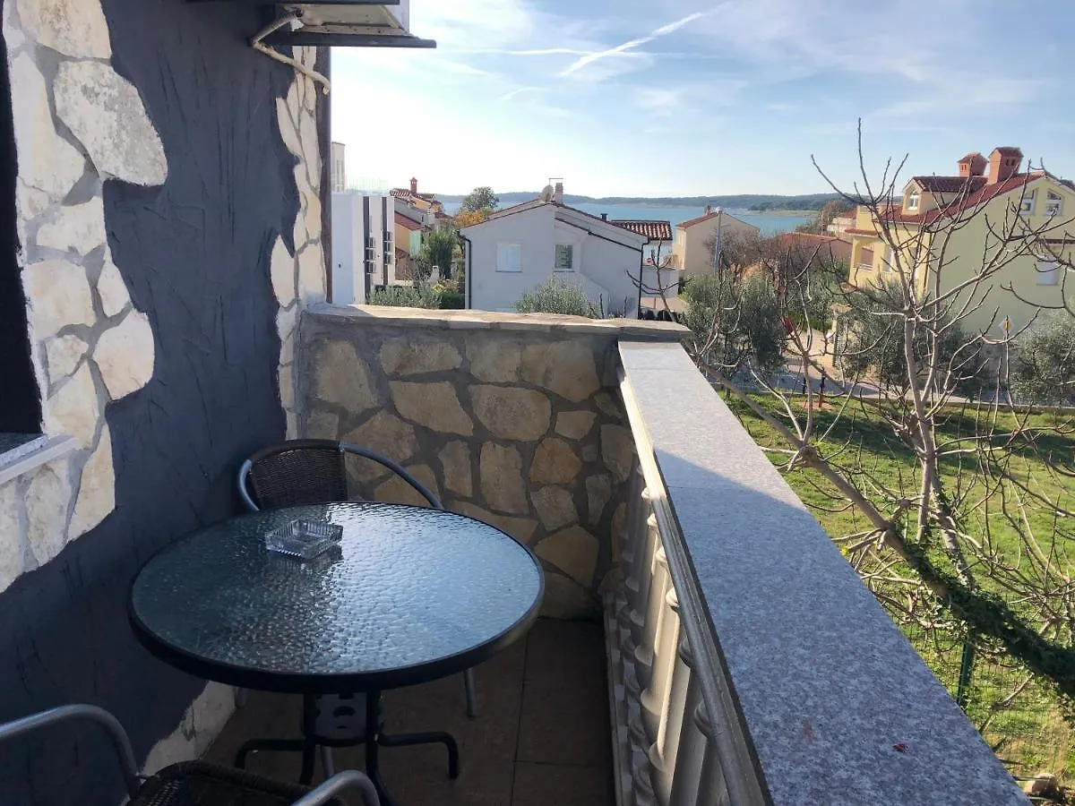 Apartment Zoran Pošesi Medulin Kroatië